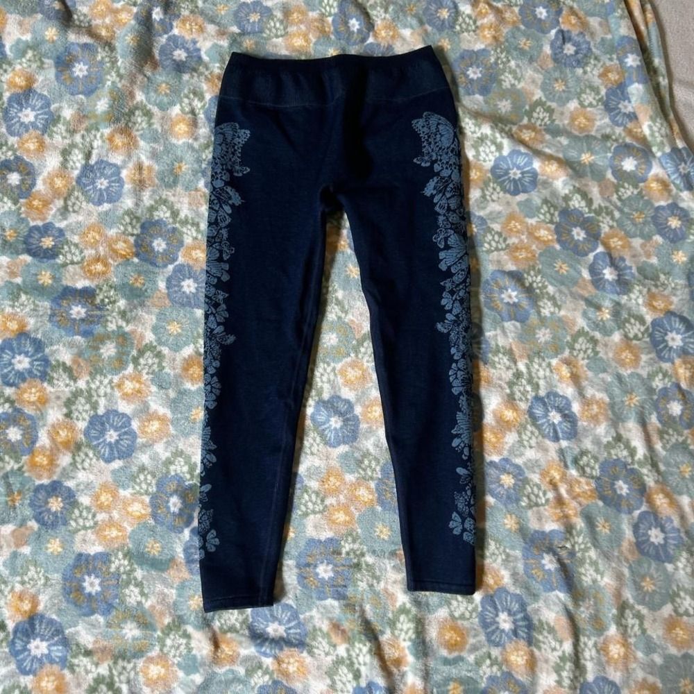 Fabletics navy blue floral butterfly leggings women's medium